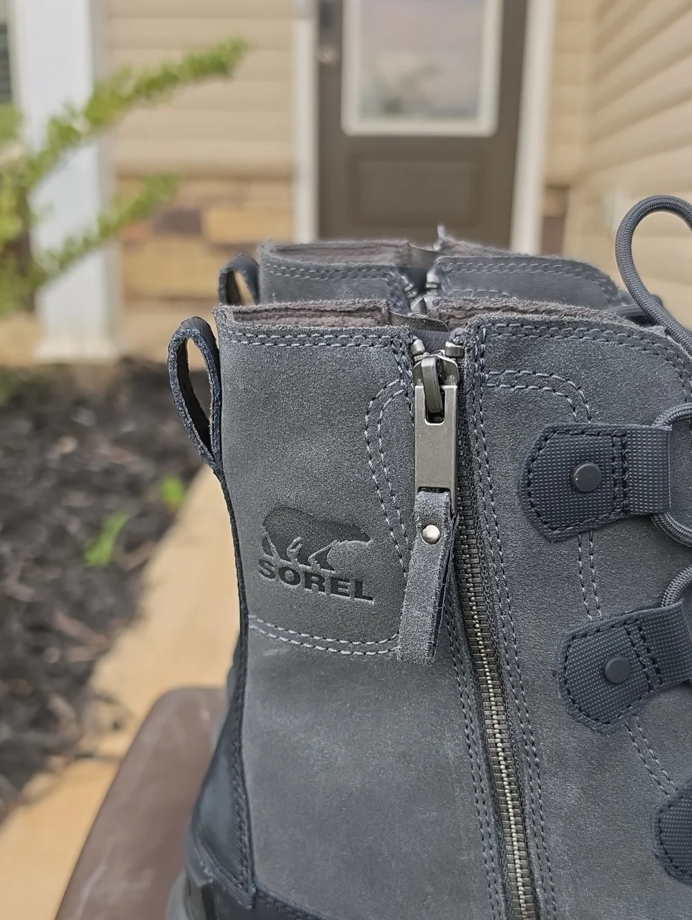 Sorel new explorer boot